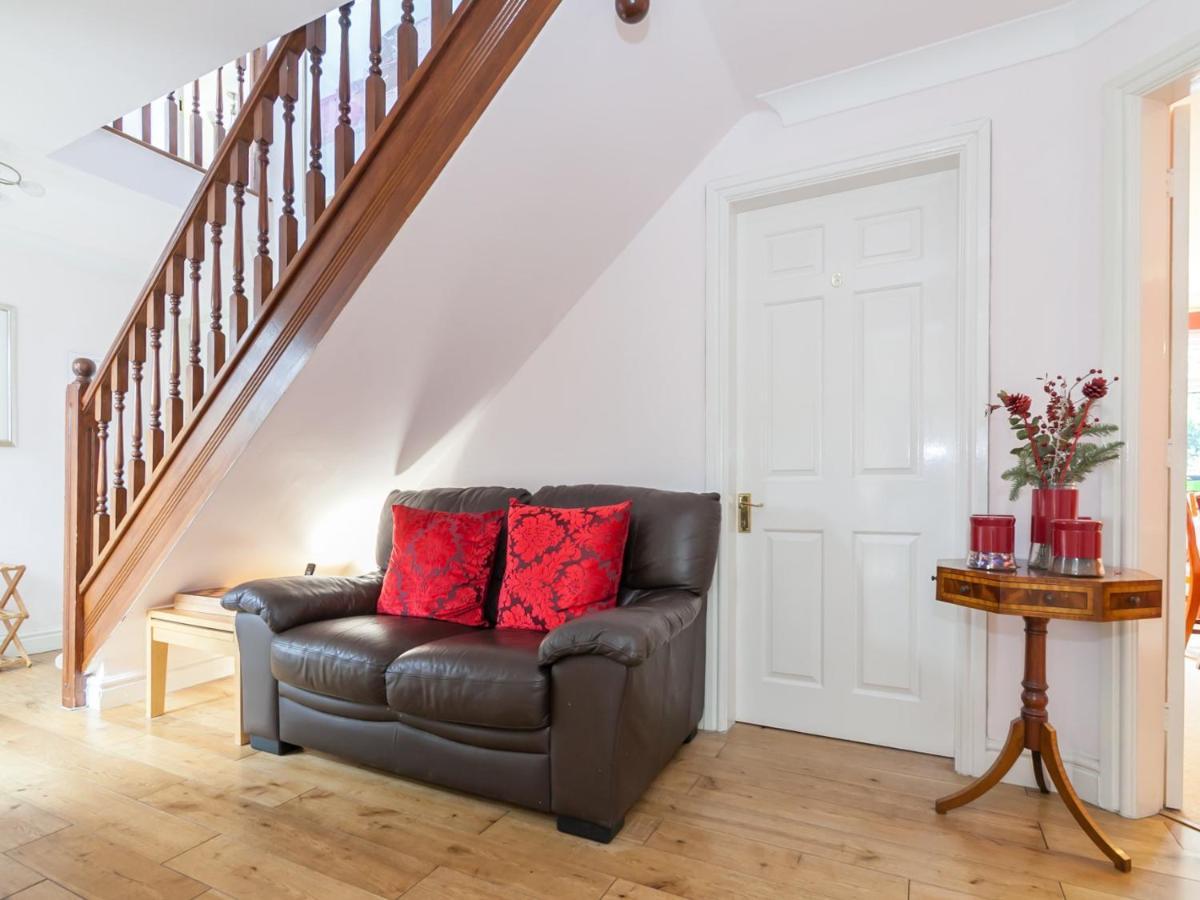Ayuda House Hotell Altrincham Exteriör bild