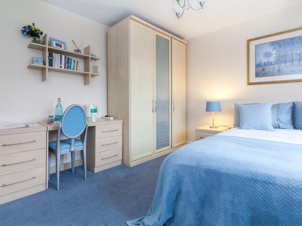 Ayuda House Hotell Altrincham Exteriör bild