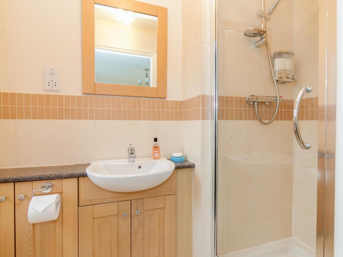 Ayuda House Hotell Altrincham Exteriör bild