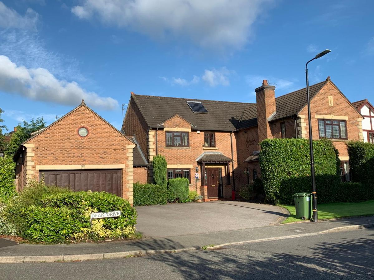 Ayuda House Hotell Altrincham Exteriör bild