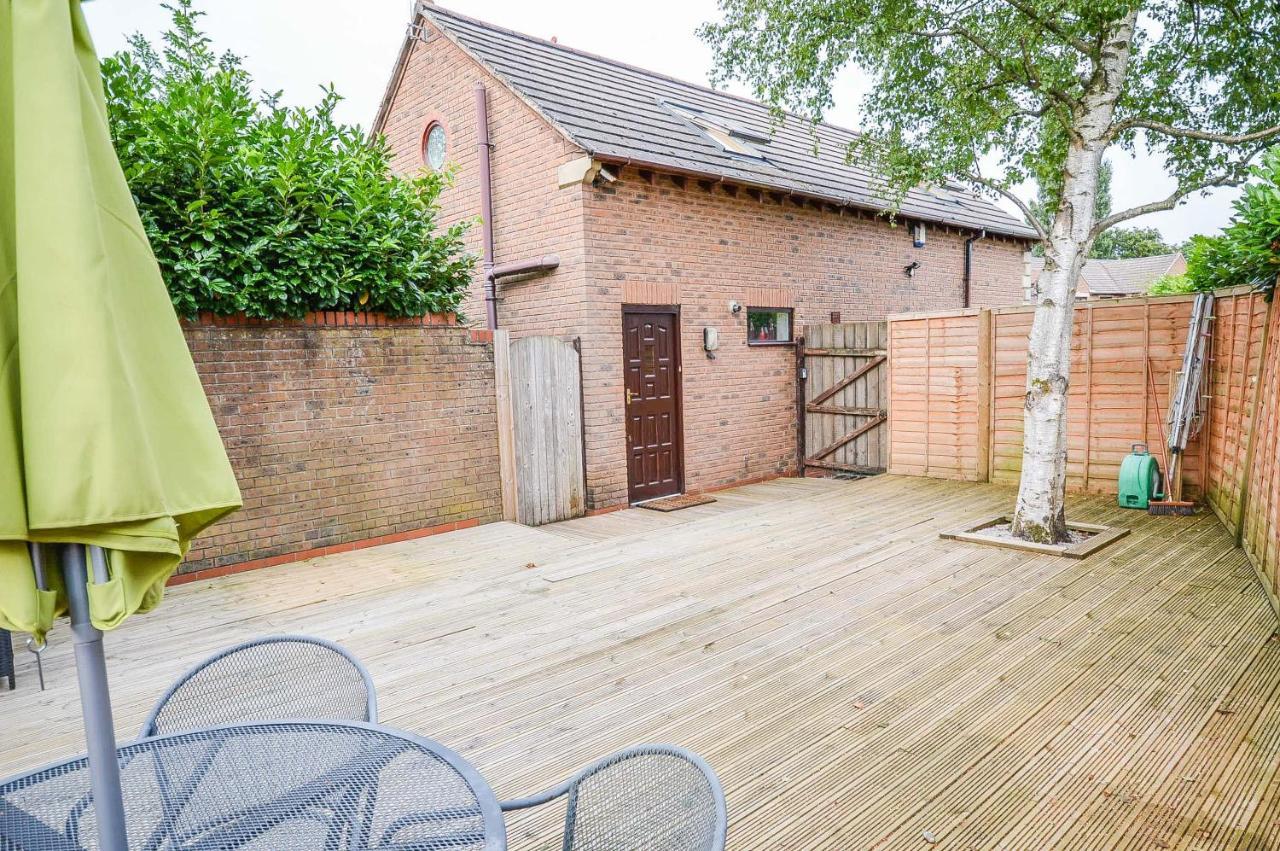 Ayuda House Hotell Altrincham Exteriör bild