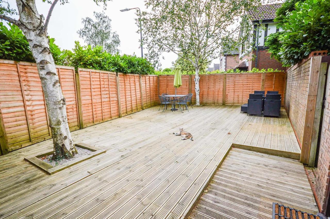 Ayuda House Hotell Altrincham Exteriör bild