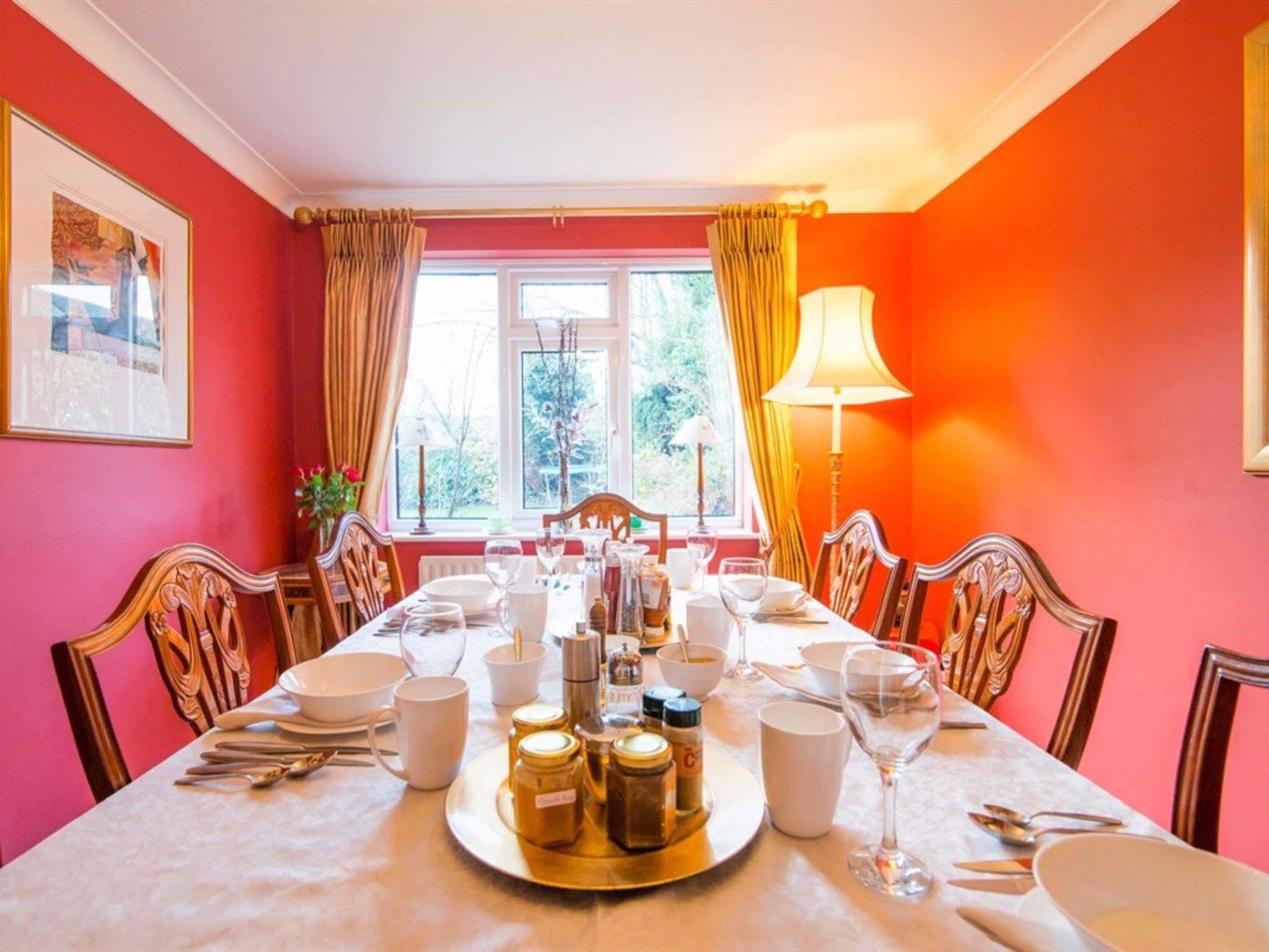 Ayuda House Hotell Altrincham Exteriör bild