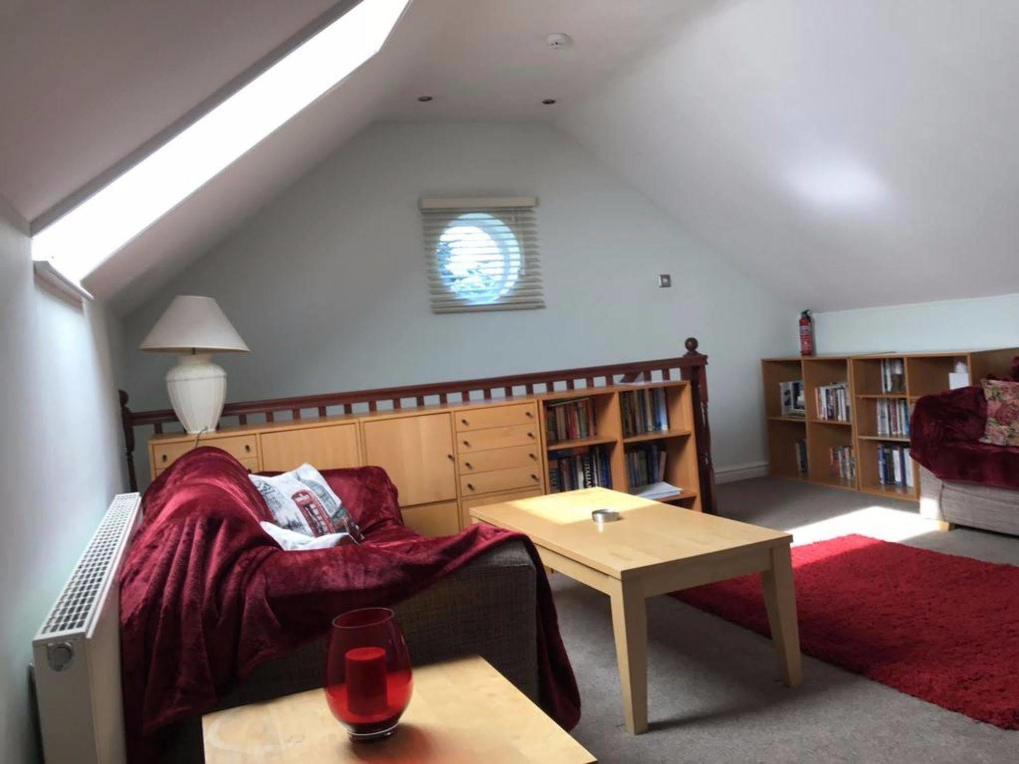 Ayuda House Hotell Altrincham Exteriör bild