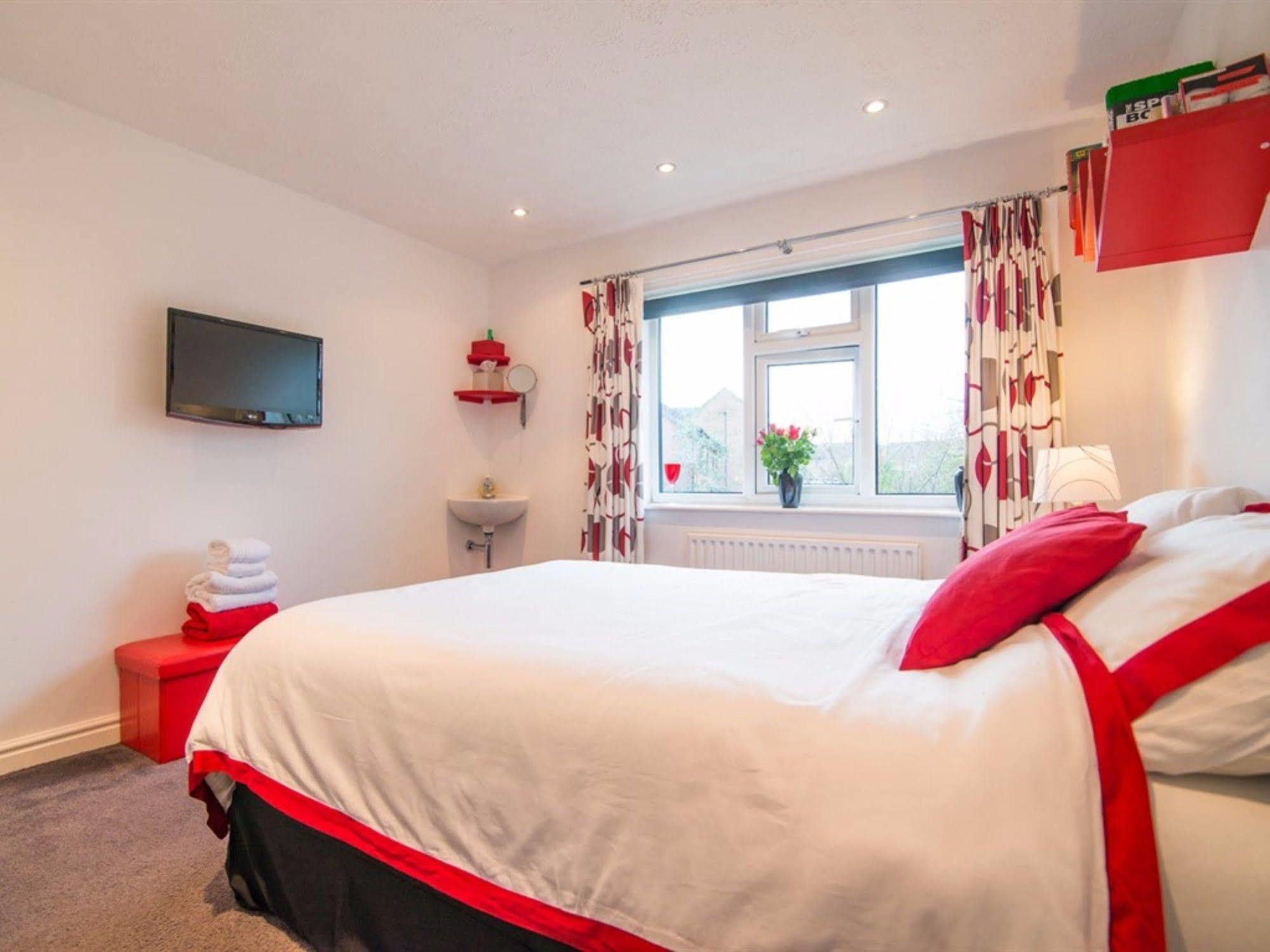 Ayuda House Hotell Altrincham Exteriör bild